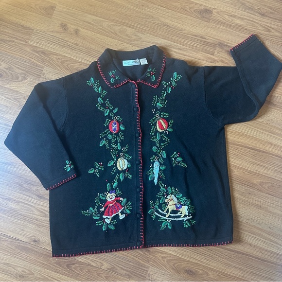 Sweaters - Women’s 2X Black Green Red Embroidered Beaded Ugly Chri‎ Sweater